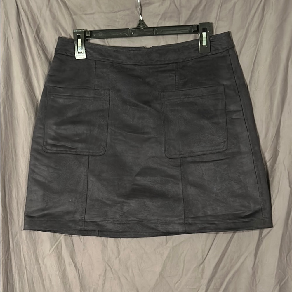 Old Navy Black Mini Suede Skirt Size 8